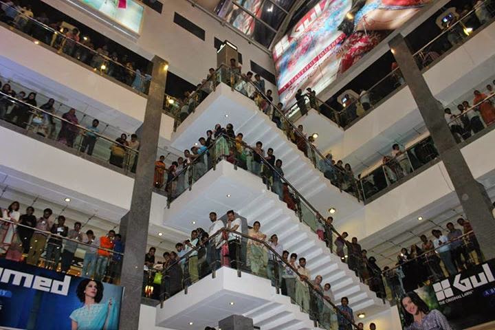 Jalaibee Team at Atrium Mall Karachi 