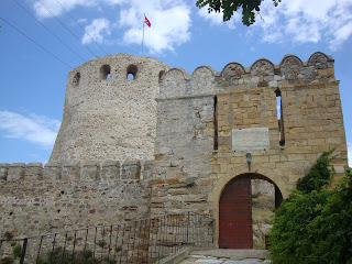 BOZCAADA, TATİL, ÇANAKKALE, GEYİKLİ, AYAZMA, AKVARYUM, PLAJ, YAZLIK, BAĞ,ÜZÜM,ŞARAP,SİMYON,RUM,ADA,KAVALA, PEYNİR TATLISI,BADEMLİ KURABİYE, BADEM LOKUMU,HAVUZ, DENİZ, YAZ TATİLİ, NEREYE GİTSEM