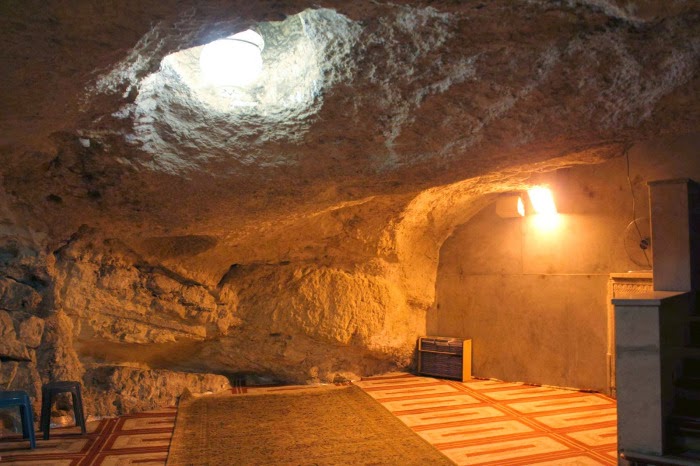 Isra Mikraj: Benarkah Kewujudan Batu Tergantung Di Al-Aqsa 
