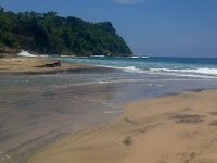 Pantai Gayasan Blitar