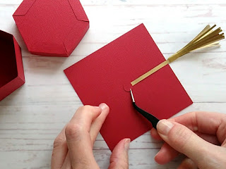 Graduation Cap Gift Box by Esselle Crafts