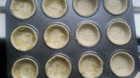 Mrs U Makes... Rhubarb Fragipane Tarts #baking @MrsUMakes
