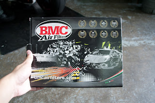 BMC air filter front of box