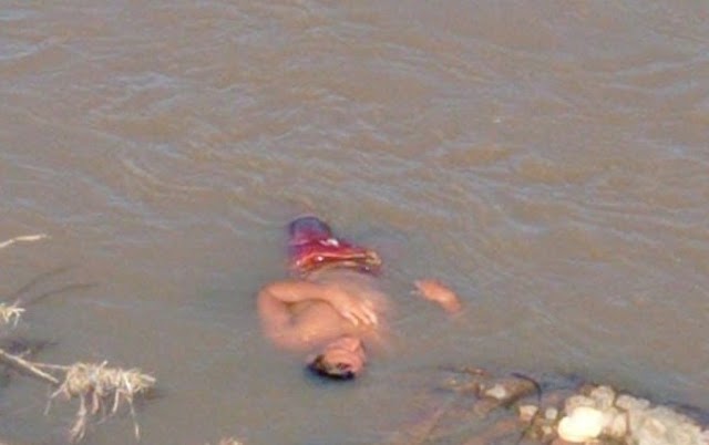 Homem é encontrado dormindo em rio na Bahia após pensarem que ele estava morto