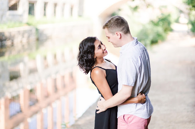 A Summer Engagement Session in Georgetown at the Old Stone House and Canal | Photos by Heather Ryan Photography