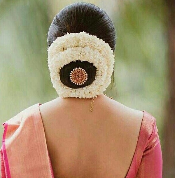wedding juda hairstyle with gajra | hairstyle for saree | easy hairstyle |  bun hairstyle | hairstyle - YouTube