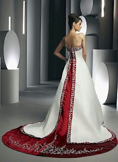 Vestidos de Novia Blanco y Rojo, parte 1