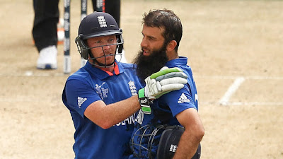 England Cricketer Moeen Ali Celebrate On Ground After Run Wallpaper