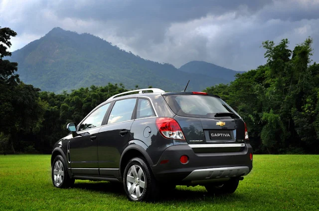 Nova Chevrolet Captiva 2011 - traseira