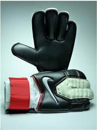 Sarung Tangan Kiper...??? | http://poerwalaksana.blogspot.com/