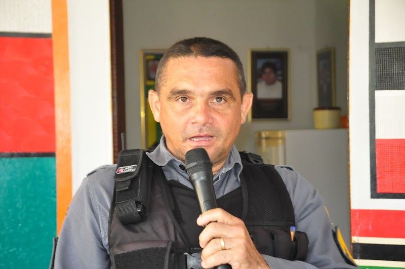 Urgente! Sargento Oliveira prende Zé do Caixão em São Roberto.
