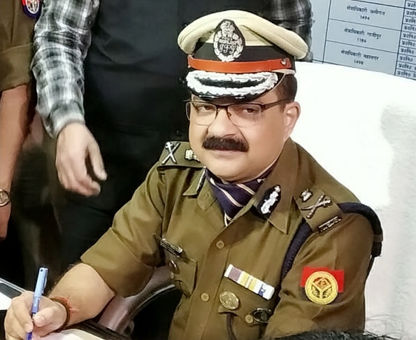 लखनऊ के पहले पुलिस कमिश्नर सीपी सुजित पांडेय ने संभाला कार्यभार, नए सिरे से और हाईटेक होगी सुरक्षा व्यवस्था