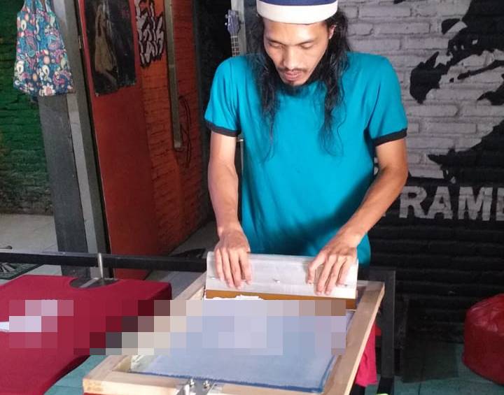 Pergeseran Trend Kampanye Pemilu 2024, Pengusaha Sablon Di Ngawi Sepi Order