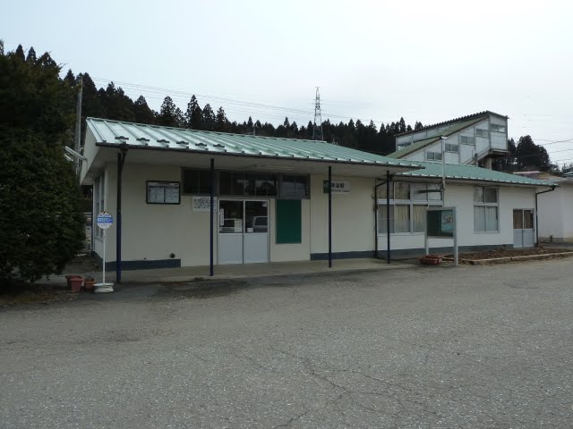 気仙沼線　津波の被害状況　本吉駅