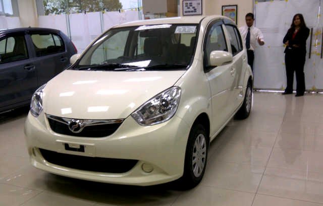 ViVa La RaSa: Myvi 2011 close up