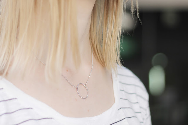 minimal circle necklace