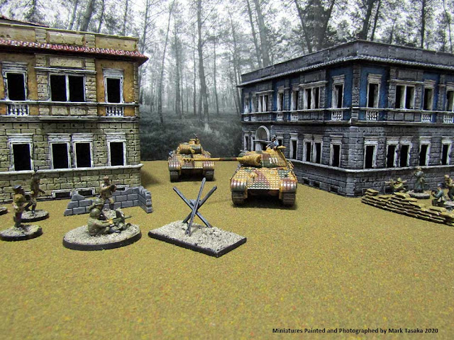 1/72 Plastic Soldier Company Panther (Ausf A) & Italeri Panther (Ausf G)