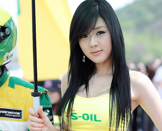 Tante Ngangkang: Umbrella Girls Yang Cantik
