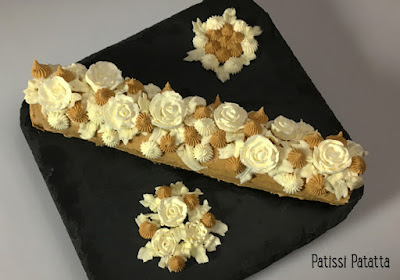 recette de bûche au praliné, bûche traditionnelle, bûche de Noël, bûche design, bûche déco, crème au beurre pralinée, fleur en crème au beurre, tutoriel vidéo fleurs en crème, buttercream flowers video, cake design, bûche pâtissière, patissi-patatta