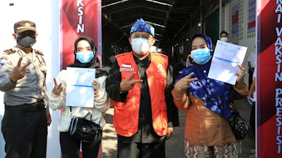 Tinjau Vaksinasi, Yana :  Kota Bandung Akan Terima Jutaan Dosis Vaksin Pada Agustus Mendatang