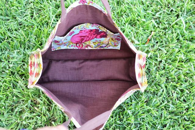 Inside view - Easy Summer Tote revision- Alter a pattern to make what you want