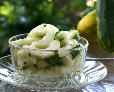 Julia Child's Cucumber Salad, another easy summer salad ♥ AVeggieVenture.com. Great Crunch. Low Carb. Vegan. WW Friendly.