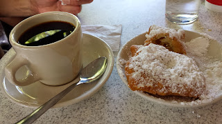 Café Du Monde beignets