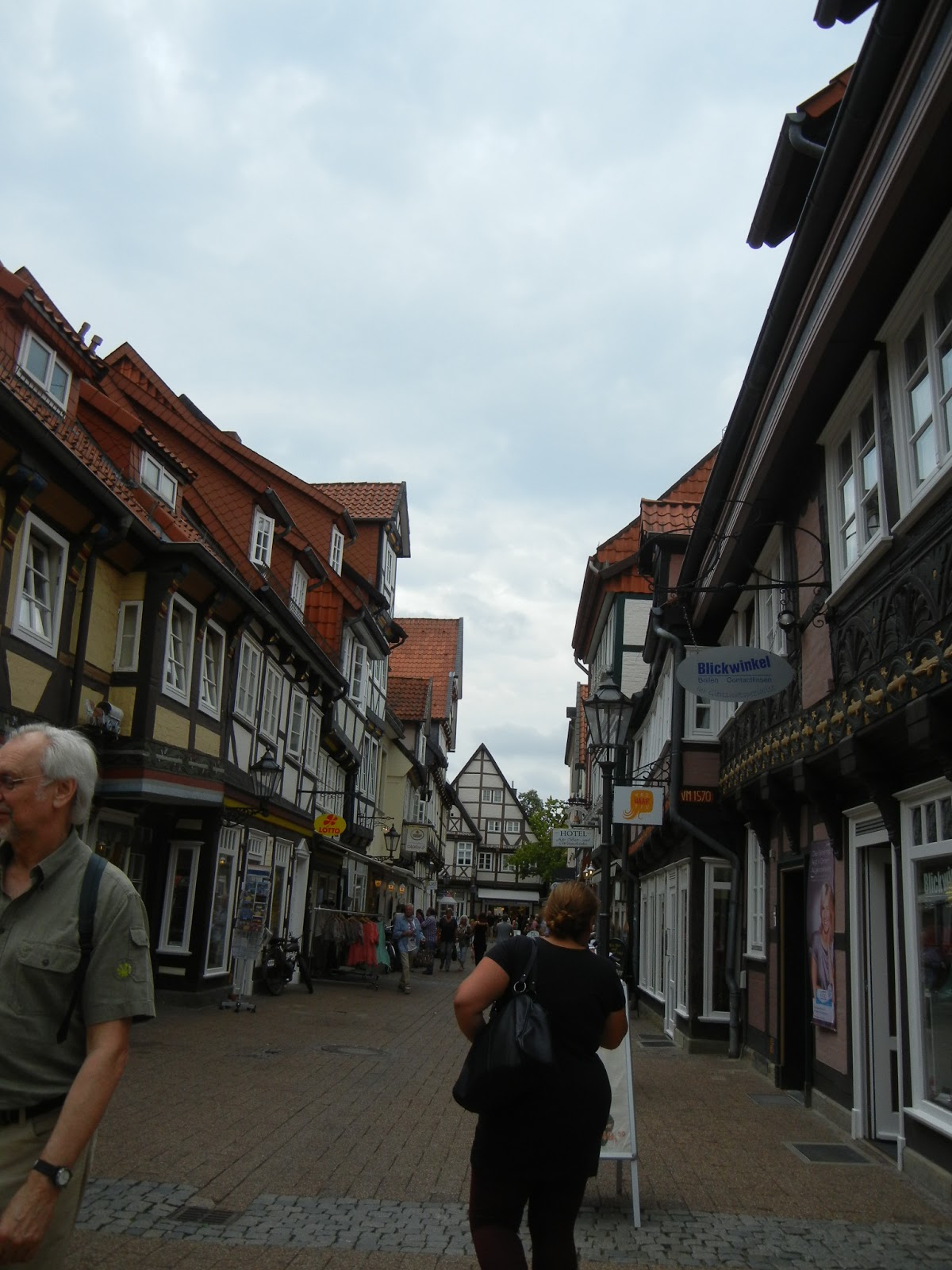 えんもゆかりも Die Stadt Celle Und Kz Bergen Beｌsen ツェレの街とベルゲン ベルゼン強制収容所