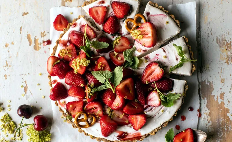 Double Strawberry Pretzel Pie