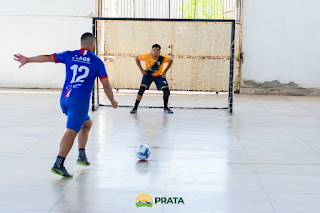 9c2ab97f-e5e8-4fd0-8669-2debcb31a073 Time do Gabriel é campeão do torneio masculino de futsal em Prata.