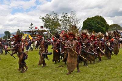 Modern Life Of Papuans Seen On www.coolpicturegallery.us