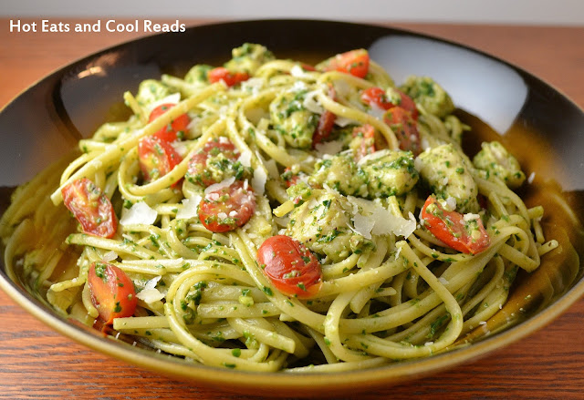 An easy and delicious pasta recipe that'sperfect for Sunday dinner or even a holiday meal! Linguine with Chicken, Tomatoes and Spinach Pesto Recipe from Hot Eats and Cool Reads!