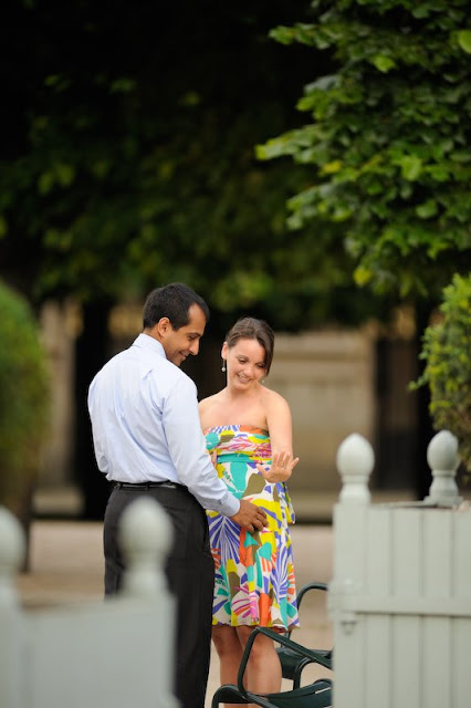 Engagement photos in Paris, Paparazzi style, wedding idea, wedding photography