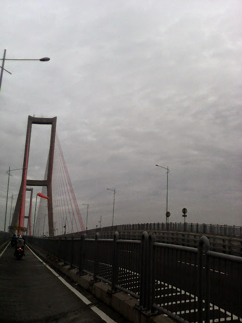 Jembatan Suramadu, Jembatan Penghubung Antar Pulau Pertama di Indonesia