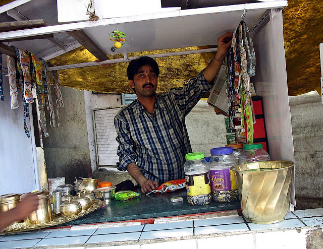 shop selling betel leaf