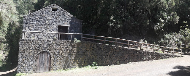 LA CALDERA DE LA OROTAVA (ZONA RECREATIVA) - LOS ÓRGANOS, la Casa del Agua en Aguamansa - La Orotava