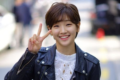 Park So-Dam Berperan Sebagai So-Dam.