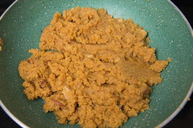 moong-dal-halwa-recipe-step-8