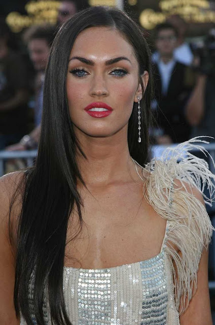 Beautiful and Hot Actress Megan Fox Wallpapers Free Download