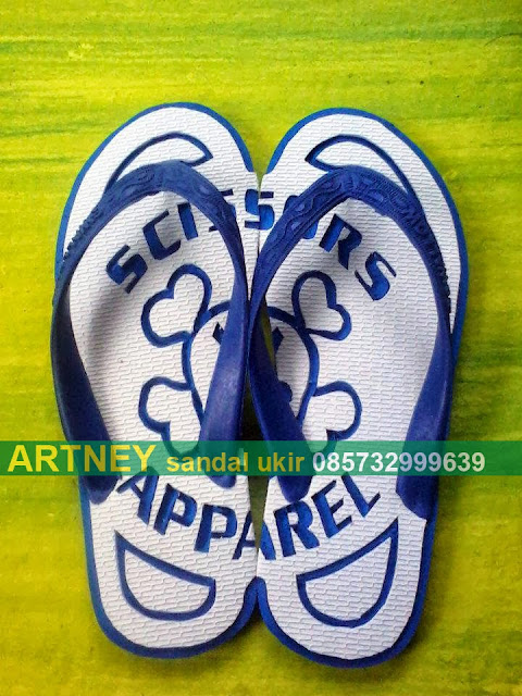 artney sandal ukir