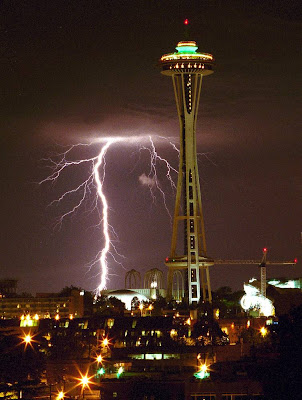 Space Needle lightning show