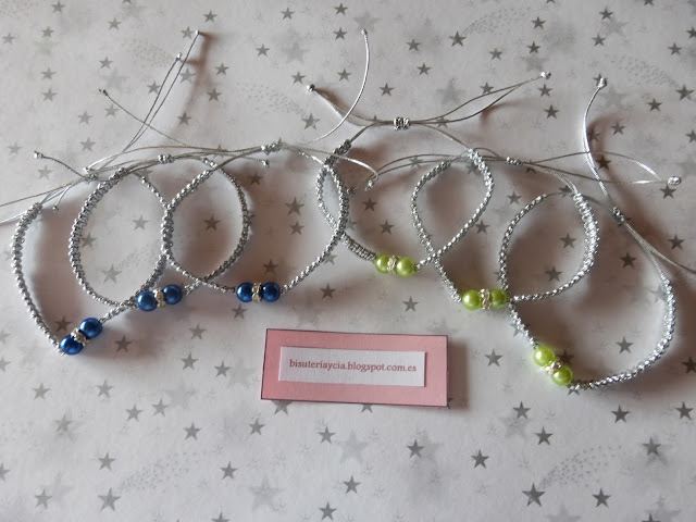 http://bisuteriaycia.blogspot.com.es/2013/11/pulseras-fantasia-navidad.html