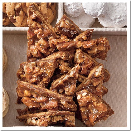 salted-caramel-pecan-bars-l