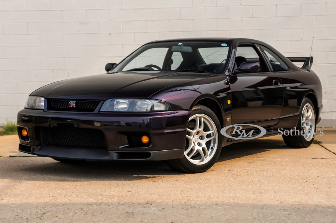 Midnight Purple 1995 Nissan Skyline Gt R Sells For 235 0 At Rm Sotherby S Nissan Skyline Gt R S In The Usa