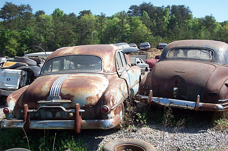 1951 Pontiac Chieftain left at Jefferson County Auto Parts