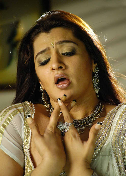 aarthi agarwal in bmym romantic song actress pics