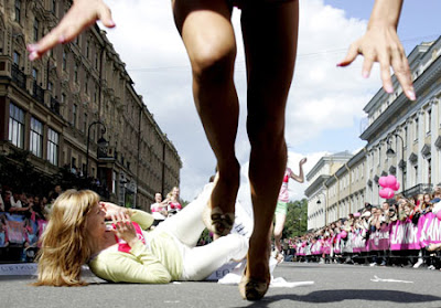 High-heel sprint