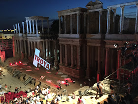 Hispania: Emerita Augusta (Mérida) Roman Teather by night / by E.V.Pita (2017)  https://archeopolis.blogspot.com/2017/07/hispania-emerita-augusta-merida-roman.html / Teatro nocturno (Troyanas) en Mérida (Emérita Augusta)