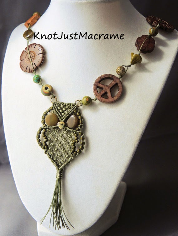 Macrame Pendant DIY Necklace | AllFreeJewelryMaking.com