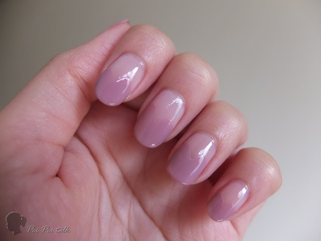 essie-gel couture 光療指甲油-sheer fantasy、touch up-試色